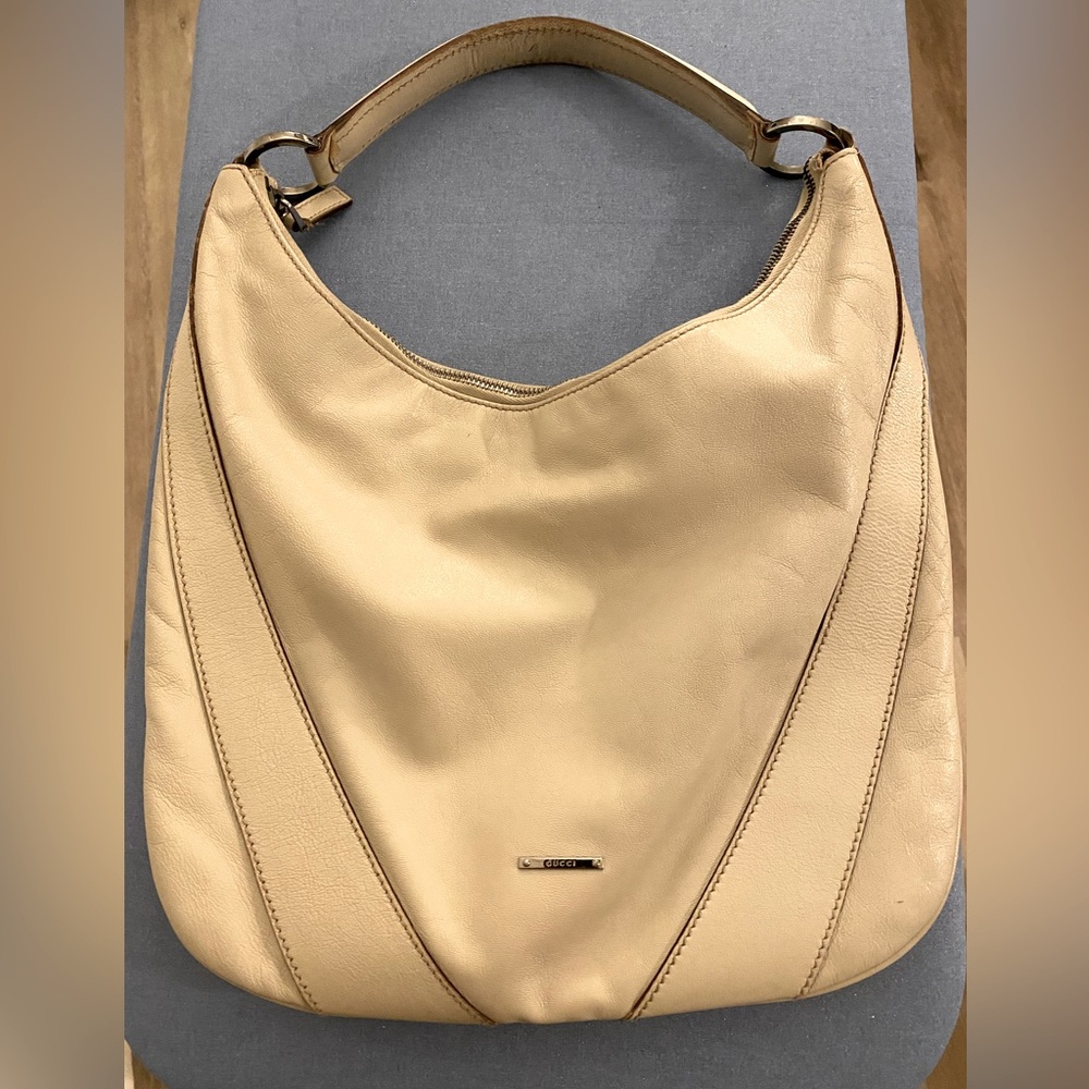 Authentic pre-love vintage Gucci bag